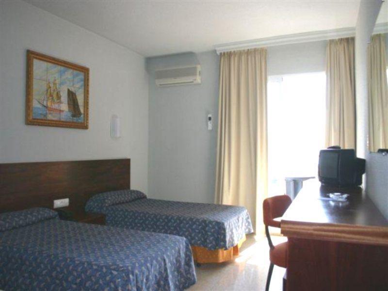 בנידורם Hotel Calas Marina מראה חיצוני תמונה